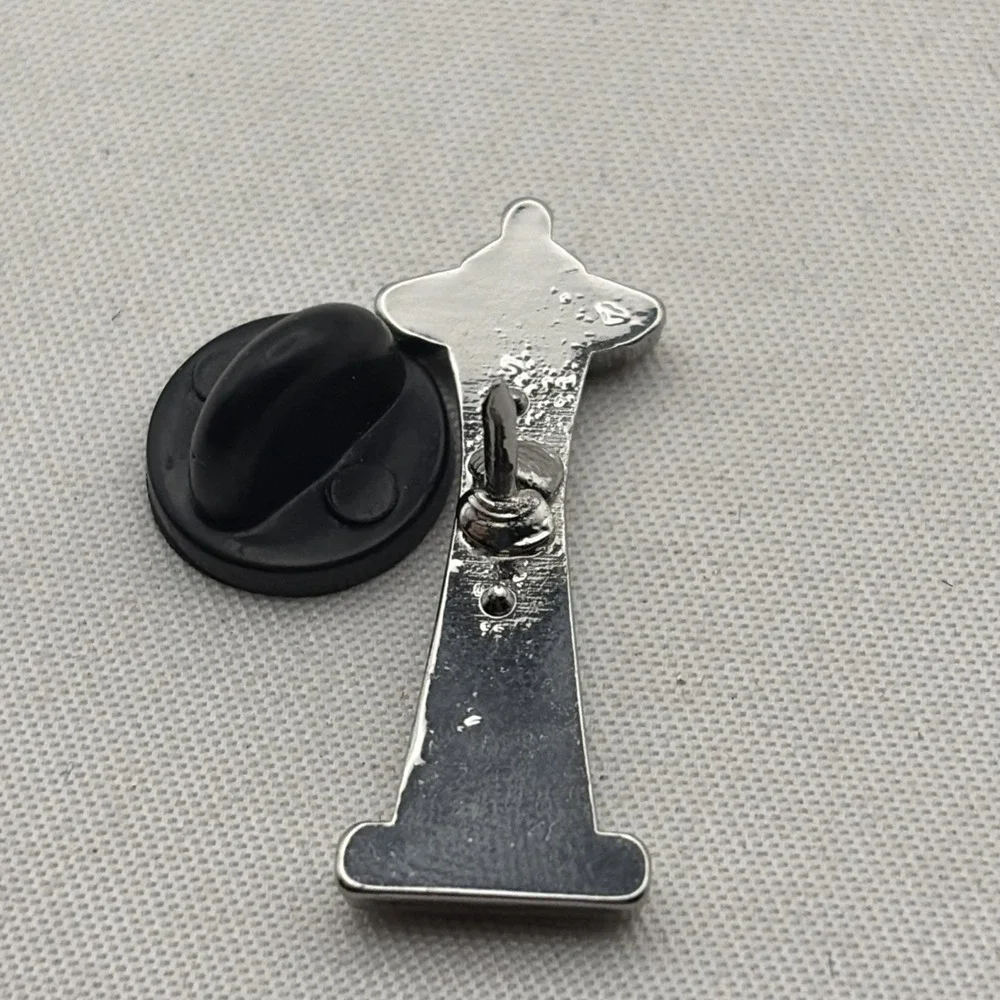 The Seattle Space Needle Washington State Lapel Hat Pin
